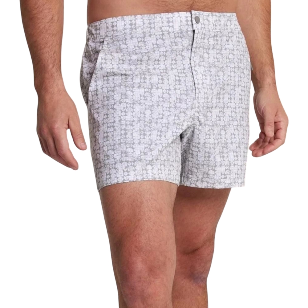 VRST Mens 5” Resort Slim Fit Shorts White Silver Geo Print
